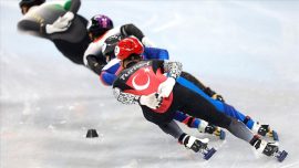 Türkiye kısa kulvar buz pateninde ilkleri yaşıyor