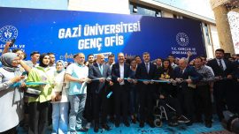 Bakan Kasapoğlu Gazi Üniversitesi Genç Ofisi'nin açılış törenine katıldı