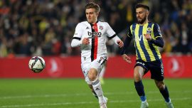 Beşiktaş Fenerbahçe'yi ağırlayacak