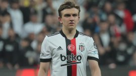 Beşiktaş'ta Rıdvan Yılmaz sakatlandı