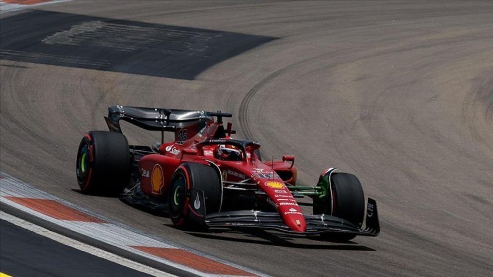 F1 Miami’de pole pozisyonu Lecrerc’in