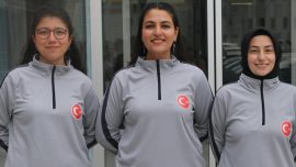 Milli sporcular Azerbaycan'da beşinci oldu