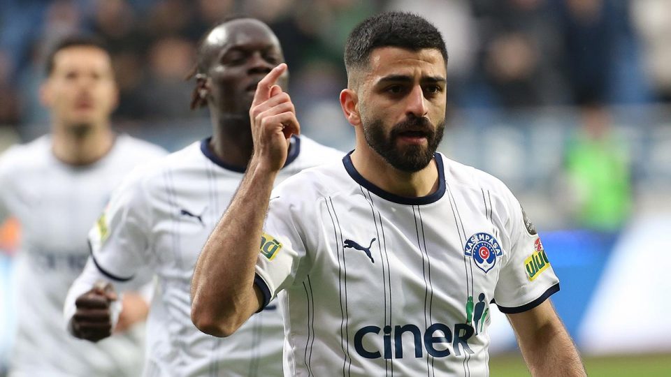 Süper Lig’de gol kralı Umut Bozok oldu