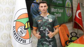 Alanyaspor'dan orta sahaya takviye