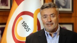 Galatasaray'da Torrent ve yardımcılarının sözleşmeleri feshedildi