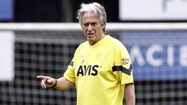 Jorge Jesus'tan golcülere yakın takip