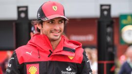 Büyük Britanya'da pole pozisyonu Carlos Sainz'ın