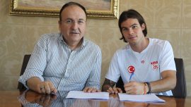 Sivasspor Charilaos Charisis'i transfer etti