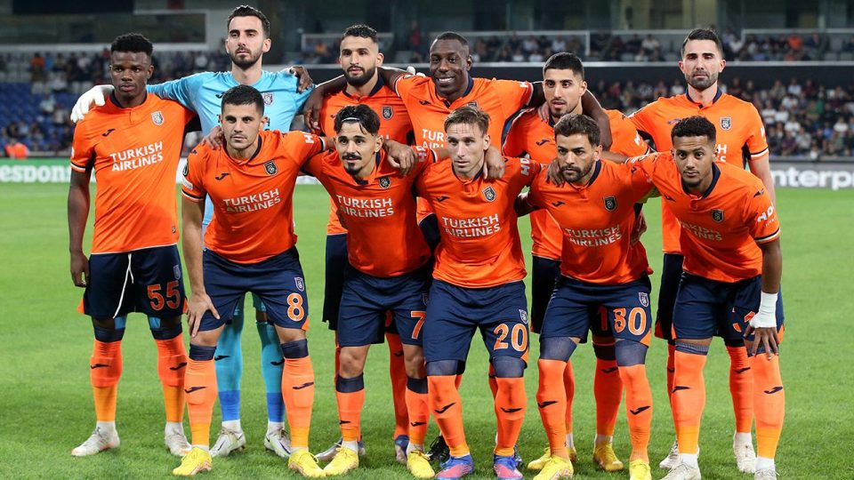 Başakşehir yenilgiyi unuttu