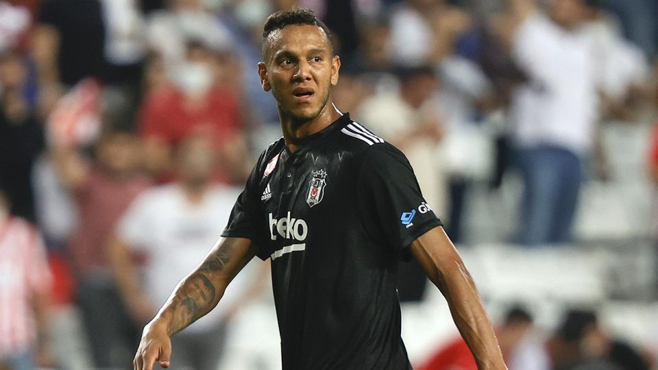 Beşiktaşlı Josef de Souza: Hayal kırıklığı yaşıyorum