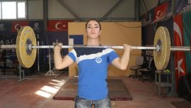 Kadın haltercilerin hedefi Avrupa Şampiyonası'nda zirvede yer almak
