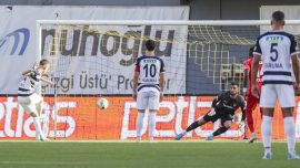 Kasımpaşa, Ümraniyespor'u üzdü