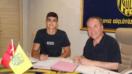 MKE Ankaragücü'nden Arda Ünyay'a profesyonel sözleşme