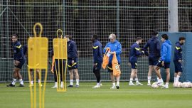 Fenerbahçe AEK Larnaca maçına hazır
