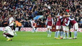 Aston Villa, Manchester United'ı yendi