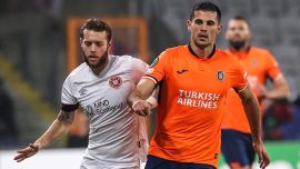 Emre Belözoğlu'ndan 4 değişiklik