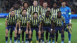 Fenerbahçe'de hedef kadroyu korumak