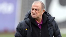 Fatih Terim'den bir ilk: Altın Ayak ödülüyle efsaneler arasına girdi