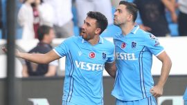 Bakasetas ve Trezeguet Trabzonspor'u sırtladı