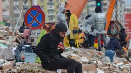 Katar'dan anlamlı destek: Bilet gelirleri depremzedelere bağışlanacak