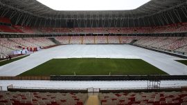 Sivas 4 Eylül Stadyumu'nun zemininde inceleme yapıldı