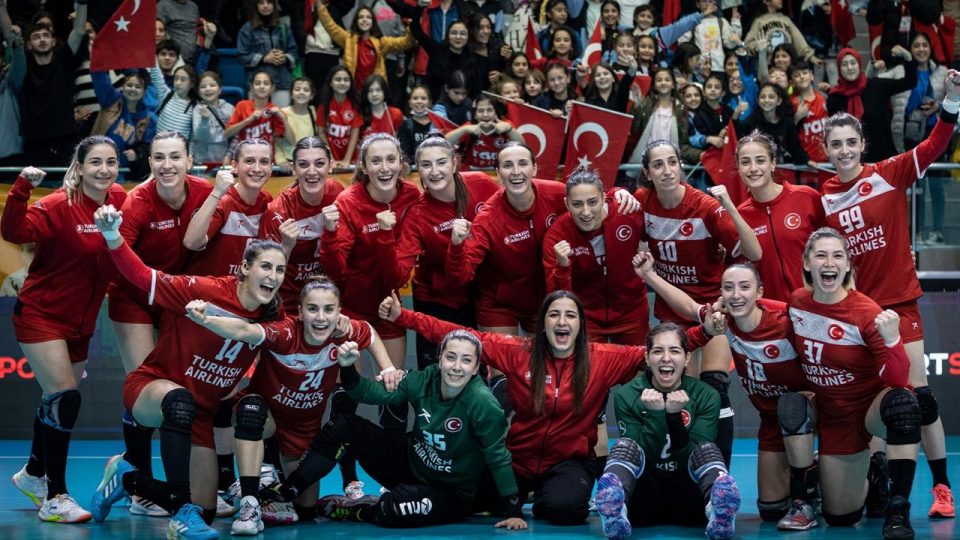 A Milli Kadın Hentbol Takımı Sırbistan deplasmanında