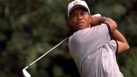 Golfçü Tiger Woods'un topu 64 bin dolara satıldı