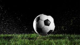 Meksika'da diziyle futbolcunun kasığına vuran hakem 12 maç ceza aldı