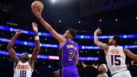 NBA'de Lakers sahasında Suns'ı rahat geçti