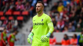 Brentford Hollandalı kaleci Flekken'i kadrosuna kattı