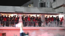 Galatasaray şampiyonluğu taraftarıyla kutladı