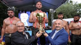 28. Geleneksel Hünkar Çayırı Güreşleri'nde başpehlivanlığı Nedim Gürel kazandı