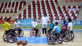 Muş'ta engelli basketbol takımı 20 yıllık Süper Lig hayaline kavuştu