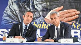 Fenerbahçe'de teknik direktör İsmail Kartal için imza töreni düzenlendi