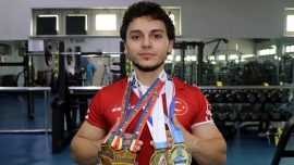 Avrupa ve dünya bilek güreşi şampiyonu para milli sporcu yeni başarılar peşinde