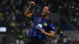Inter, Fiorentina'yı farklı yendi
