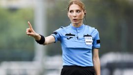 UEFA'dan kadın hakemlere görev