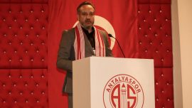 Antalyaspor'da başkanlığa Sinan Boztepe seçildi