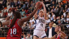 Emlak Konut Fransa ekibi Roche Vendee Basket'i mağlup etti