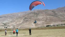 Erzincan'da Yamaç Paraşütü Hedef Eğitim Yarışması başladı