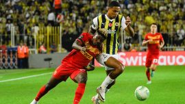 Fenerbahçe'de Jayden Oosterwolde'nin performansı dikkat çekici