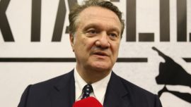 Beşiktaş Başkan Adayı Hasan Arat, Beşiktaş'ı Beşiktaşlılara teslim etmek gerekiyor