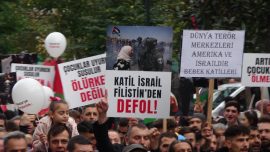 Trabzonsporlu taraftarlardan Filistin'e destek yürüyüşü