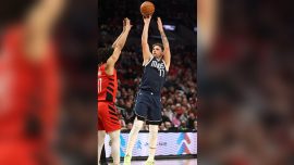 NBA'de Doncic "triple double" yaptı, Mavericks kazandı