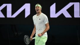 Avustralya Açık'ta Alcaraz'ı eleyen Zverev yarı finalde