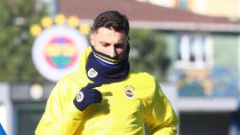 Fenerbahçe'de yeni transfer Krunic antrenmanlara başladı