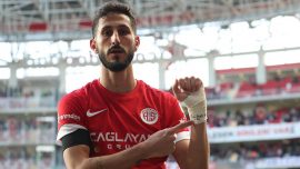 İsrailli futbolcu Jehezkel özel uçakla Antalya'dan ayrıldı