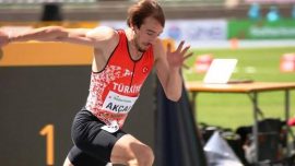 Milli atlet Berke Akçam'dan iki Türkiye rekoru