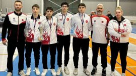 Milli eskrimciler Bulgaristan'da iki madalya kazandı