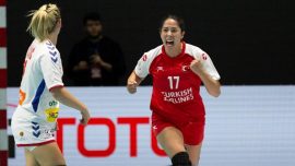 Milli hentbolcu Beyza İrem Türkoğlu Polonya'ya transfer oldu